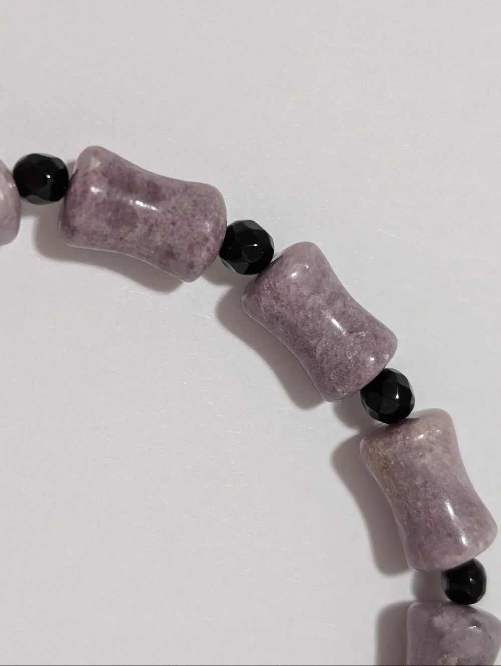 Natural Lepidolite/Purple Mica/Onyx Bracelet